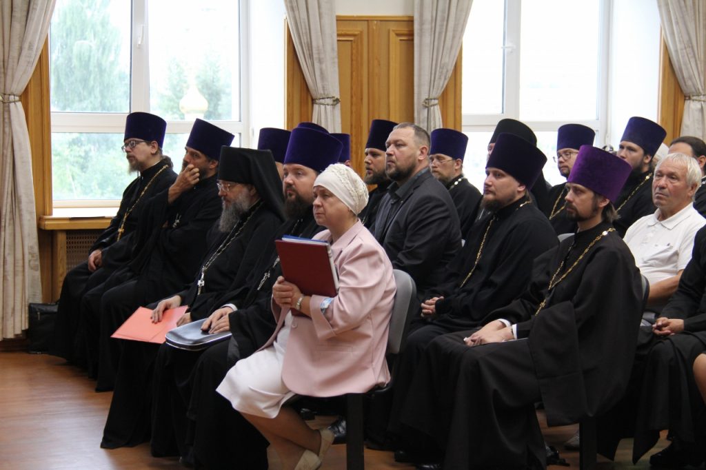Начал работу XIV Съезд православных законоучителей Екатеринбургской митрополии