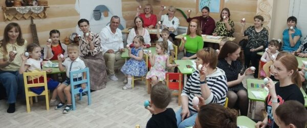 «Праздник Светлой Пасхи» в объединении «Детство»