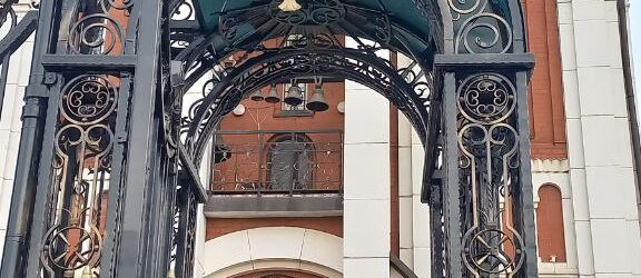 ПРЕПОДАВАТЕЛИ ОРКСЭ ПОСЕТИЛИ ХРАМЫ НИЖНЕГО ТАГИЛА