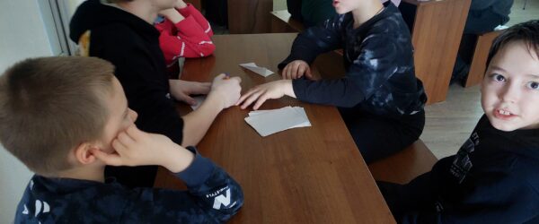 В ИНТЕЛЛЕКТУАЛЬНУЮ ИГРУ О ЖИЗНИ СВЯТИТЕЛЯ ТИХОНА СЫГРАЛИ УЧЕНИКИ УЧЕБНО-ВОСПИТАТЕЛЬНОЙ ГРУППЫ ПРИ ВСЕЦАРИЦЫНСКОМ МУЖСКОМ МОНАСТЫРЕ с.ТАРАСКОВО