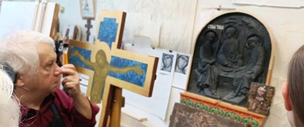 Воспитанники воскресной школы «Благовест» посетили иконописную мастерскую